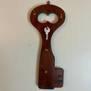 Wood Key Shaped Key Holder Wall Mount 5 Hook Keys 1970s 1980s Farmhouse Vintage